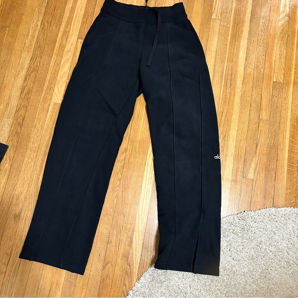 Black Alo High-Waist Free Time Straight Leg Sweatpant